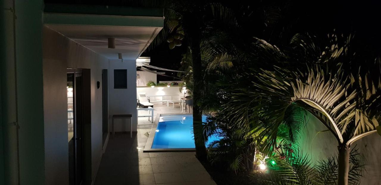 Palm Villas Sainte-Anne  Extérieur photo