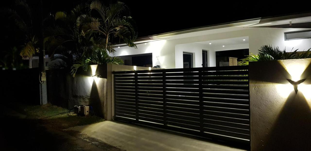 Palm Villas Sainte-Anne  Extérieur photo