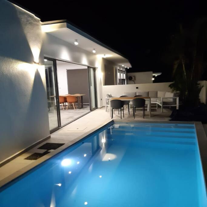 Palm Villas Sainte-Anne  Extérieur photo